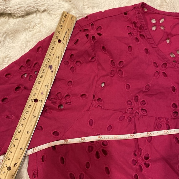 J CREW factory tiered popover eyelet fuchsia blouse size XL - Picture 9 of 10